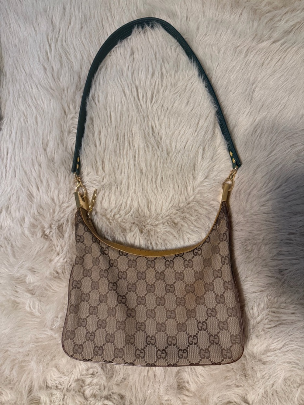 Gucci Beige GG Canvas Shoulder Bag with Green and Red Web Strap - Picture 3 of 16